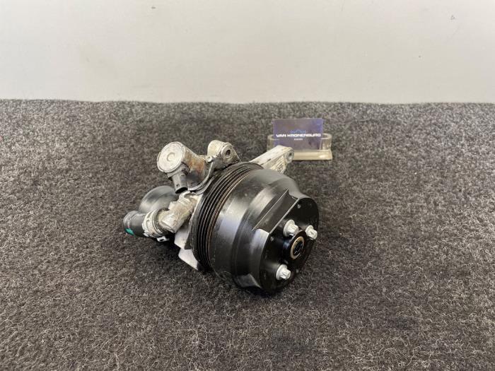 Gebruikte Pomp Servo Mercedes S (W221) 4.7 S-500 Twin Turbo V8 32V 4-Matic Prijs € 449,95 Inclusief btw aangeboden door Van Kronenburg Engines