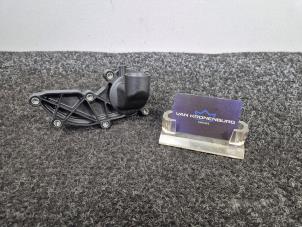 Gebruikte Thermostaat Audi A6 Avant (C6) 3.2 V6 24V FSI Quattro Prijs € 30,00 Inclusief btw aangeboden door Van Kronenburg Engines