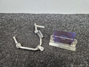 Gebruikte Brandstofleiding Mercedes SL (R231) 63 AMG V8 32V Prijs € 29,95 Inclusief btw aangeboden door Van Kronenburg Engines