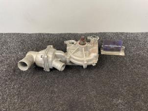 Gebruikte Waterpomp Lamborghini Gallardo 5.0 V-10 40V Prijs € 199,95 Inclusief btw aangeboden door Van Kronenburg Engines