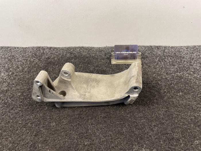 Gebruikte Dynamosteun boven Lamborghini Gallardo 5.0 V-10 40V Prijs € 199,95 Inclusief btw aangeboden door Van Kronenburg Engines