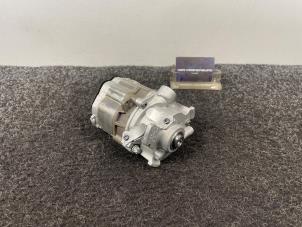 Nieuwe Oliepomp Mercedes Sprinter 3,5t (910.0/910.1/907.1/907.2) 315 CDI 2.0 D FWD Prijs € 299,95 Inclusief btw aangeboden door Van Kronenburg Engines