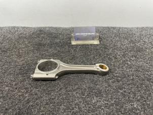 Gebruikte Drijfstang Volkswagen Golf VI (5K1) 2.0 GTI 16V Prijs € 49,95 Inclusief btw aangeboden door Van Kronenburg Engines