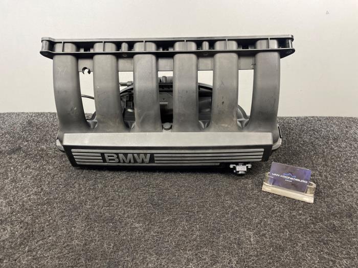 Gebruikte Inlaatspruitstuk BMW 3 serie (E90) 325i 24V Prijs € 125,01 Inclusief btw aangeboden door Van Kronenburg Engines