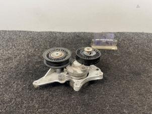 Gebruikte Spanrol Multiriem Mercedes C AMG (C205) 4.0 C-63 AMG V8 Biturbo Prijs € 79,94 Inclusief btw aangeboden door Van Kronenburg Engines