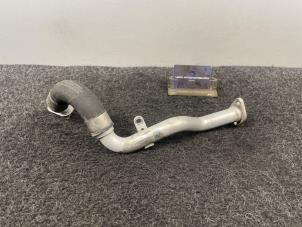 Gebruikte Oliedruk Leiding Mercedes C AMG (C205) 4.0 C-63 AMG V8 Biturbo Prijs € 59,96 Inclusief btw aangeboden door Van Kronenburg Engines