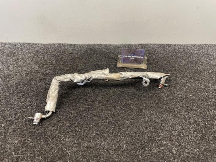 Gebruikte Oliedruk Leiding Mercedes C AMG (C205) 4.0 C-63 AMG V8 Biturbo Prijs € 50,00 Inclusief btw aangeboden door Van Kronenburg Engines