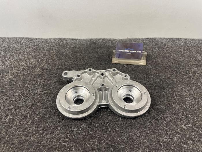 Gebruikte Nokkenashuis Volkswagen Golf VII (AUA) 2.0 R 360S 4Motion 16V Prijs € 35,01 Inclusief btw aangeboden door Van Kronenburg Engines