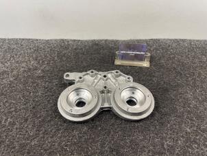 Gebruikte Nokkenashuis Volkswagen Golf VII (AUA) 2.0 R 360S 4Motion 16V Prijs € 35,01 Inclusief btw aangeboden door Van Kronenburg Engines