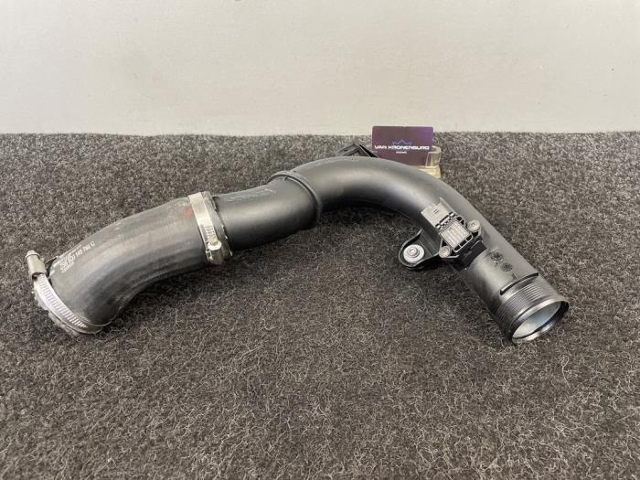 Gebruikte Intercooler Buis Volkswagen Golf VII (AUA) 2.0 GTI 16V Prijs € 49,95 Inclusief btw aangeboden door Van Kronenburg Engines