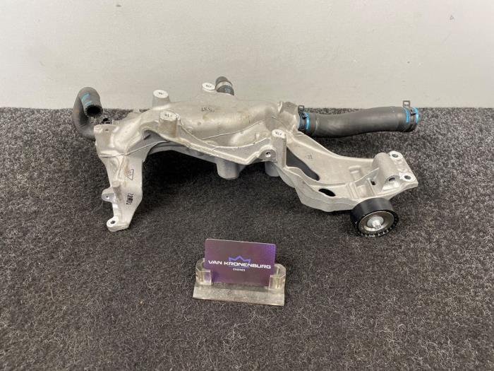 Gebruikte Dynamosteun onder Mercedes A (W176) 1.8 A-200 CDI 16V Prijs € 18,15 Inclusief btw aangeboden door Van Kronenburg Engines