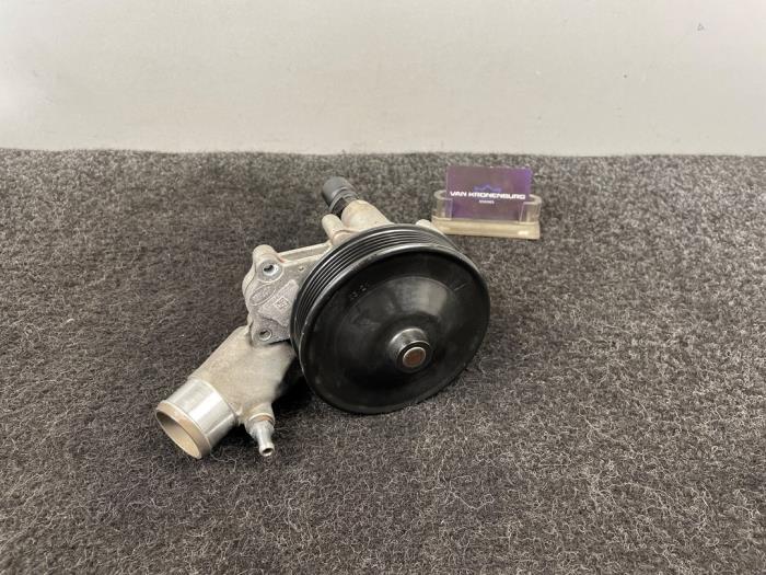 Gebruikte Waterpomp Landrover Range Rover Sport (LW) 3.0 V6 Supercharged Prijs € 90,00 Inclusief btw aangeboden door Van Kronenburg Engines
