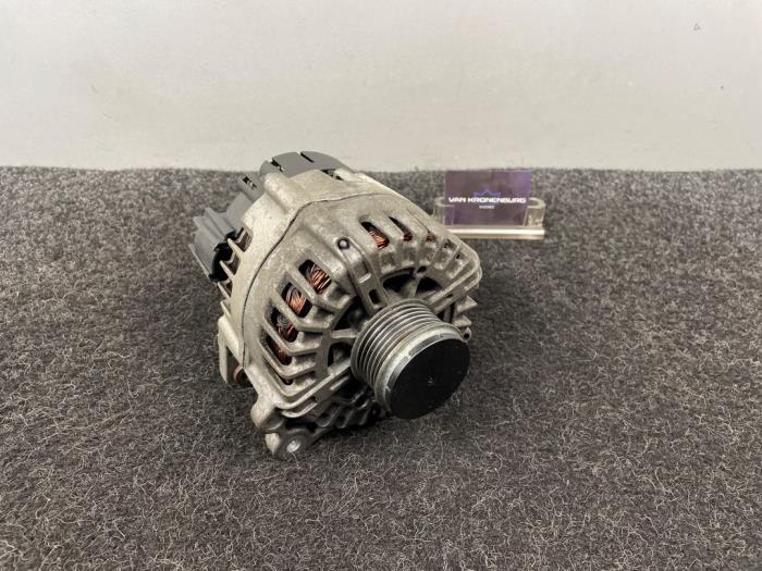 Gebruikte Dynamo Audi A6 Avant (C7) 3.0 TDI V6 24V Quattro Prijs € 48,00 Inclusief btw aangeboden door Van Kronenburg Engines
