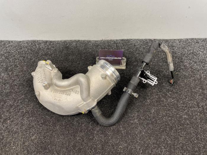 Gebruikte Intercooler Buis Audi RS 3 Sportback (8VA/8VF) 2.5 TFSI 20V Quattro Prijs € 48,00 Inclusief btw aangeboden door Van Kronenburg Engines