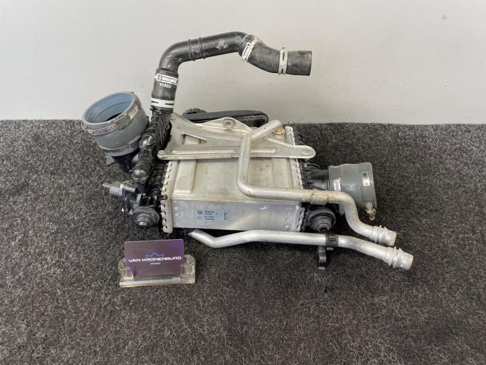 Intercooler Mercedes A-Klasse AMG (177.0), 2018 / 2025 2.0 A-35 AMG Turbo 16V Mild Hybrid 4Matic, Hatchback, Elektrisch Benzine, 1.991cc, 225kW (306pk), 4x4, M260920, 2018-09 / 2025-12, 177.051 (Gebruikt)