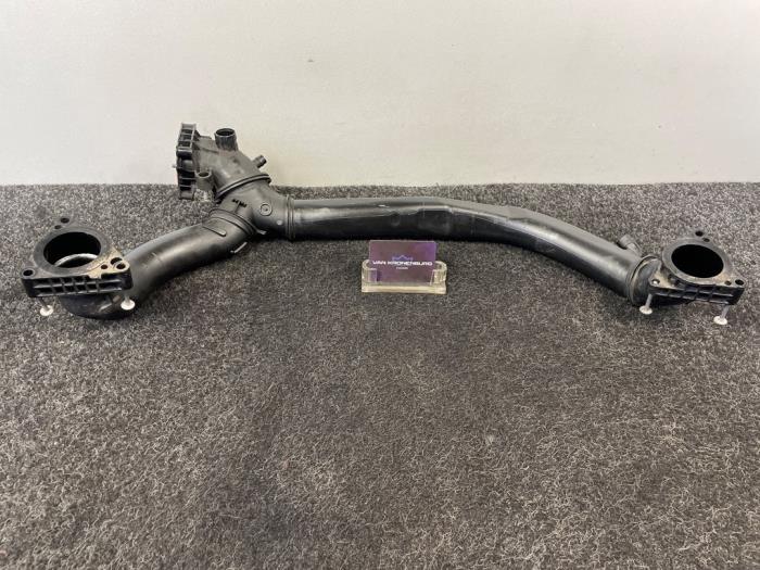Gebruikte Intercooler Buis Audi RS 5 (F53/F5P) 2.9 V6 TFSI 24V Prijs € 60,50 Inclusief btw aangeboden door Van Kronenburg Engines
