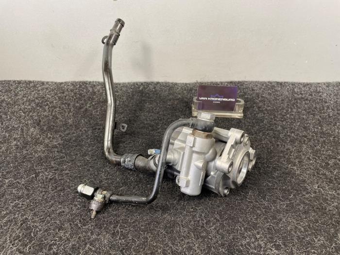 Gebruikte Pomp Servo Audi S4 Avant (B7) S4 4.2 V8 40V Prijs € 242,00 Inclusief btw aangeboden door Van Kronenburg Engines