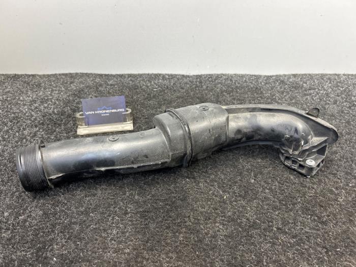 Gebruikte Intercooler Buis Audi S4 (B9) 3.0 TFSI V6 24V Prijs € 49,95 Inclusief btw aangeboden door Van Kronenburg Engines