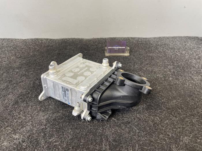 Gebruikte Intercooler Rolls Royce Wraith (RR5) 6.6 Twin Turbo V12 48V Black Badge Prijs € 200,00 Inclusief btw aangeboden door Van Kronenburg Engines