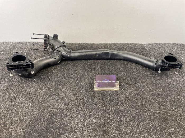 Gebruikte Intercooler Buis Audi S5 (F53/F5P) 3.0 TFSI V6 24V Prijs € 60,50 Inclusief btw aangeboden door Van Kronenburg Engines