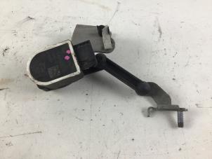 Gebruikte Koplamphoogte postitiesensor BMW 5-Serie Prijs € 4,00 Inclusief btw aangeboden door Autorecycling Kempers