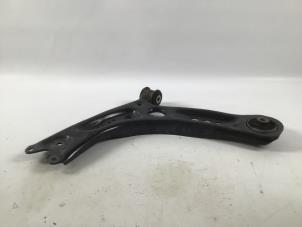 Gebruikte Reactiestang links-voor Seat Leon Prijs € 25,00 Inclusief btw aangeboden door Autorecycling Kempers