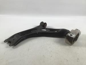 Gebruikte Reactiestang links-voor Volkswagen CC Prijs € 11,00 Inclusief btw aangeboden door Autorecycling Kempers