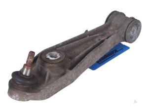 Gebruikte Reactiestang links-voor Porsche 911 Prijs € 41,00 Inclusief btw aangeboden door Autorecycling Kempers