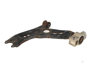 Gebruikte Reactiestang links-voor Volkswagen Scirocco Prijs € 23,00 Inclusief btw aangeboden door Autorecycling Kempers