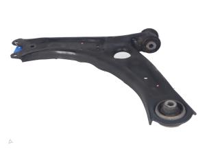 Gebruikte Reactiestang links-voor Volkswagen Caddy Prijs € 45,01 Inclusief btw aangeboden door Autorecycling Kempers