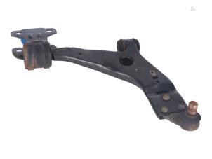 Gebruikte Reactiestang rechts-voor Ford Kuga Prijs € 136,01 Inclusief btw aangeboden door Autorecycling Kempers