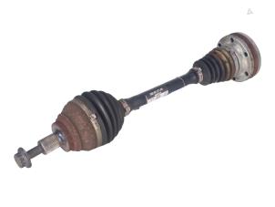 Gebruikte Cardanas links-voor (VWA) Skoda Superb Prijs € 200,00 Inclusief btw aangeboden door Autorecycling Kempers