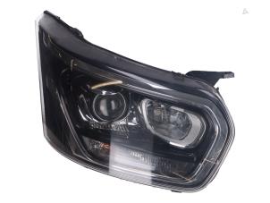 Gebruikte Koplamp rechts Ford Transit Prijs € 900,00 Inclusief btw aangeboden door Autorecycling Kempers