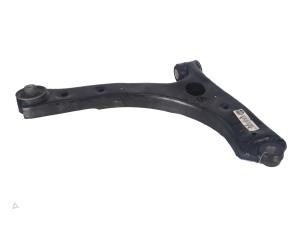 Gebruikte Reactiestang rechts-voor Ford Transit Prijs € 50,00 Inclusief btw aangeboden door Autorecycling Kempers