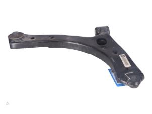 Gebruikte Reactiestang rechts-voor Ford Transit Prijs € 50,00 Inclusief btw aangeboden door Autorecycling Kempers