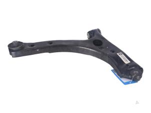 Gebruikte Reactiestang rechts-voor Ford Transit Prijs € 50,00 Inclusief btw aangeboden door Autorecycling Kempers