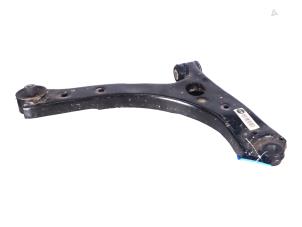 Gebruikte Reactiestang rechts-voor Ford Transit Prijs € 50,00 Inclusief btw aangeboden door Autorecycling Kempers