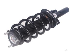 Gebruikte Schokdemperpoot rechts-voor Ford Transit Prijs € 75,01 Inclusief btw aangeboden door Autorecycling Kempers