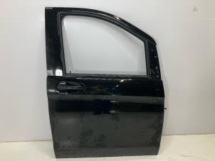 Gebruikte Portier 4Deurs rechts-voor Mercedes Vito Prijs € 700,01 Inclusief btw aangeboden door Autorecycling Kempers