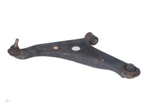 Gebruikte Reactiestang links-voor Mitsubishi Space Star Prijs € 35,00 Inclusief btw aangeboden door Autorecycling Kempers