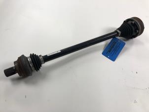 Gebruikte Aandrijfas rechts-achter Volkswagen Golf Prijs € 6,00 Inclusief btw aangeboden door Autorecycling Kempers