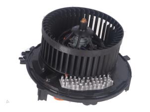 Gebruikte Element Kachelverwarming Volkswagen T-Roc Prijs € 55,00 Inclusief btw aangeboden door Autorecycling Kempers