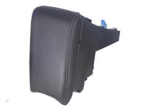 Gebruikte Armsteun Mitsubishi Eclipse Prijs € 125,00 Inclusief btw aangeboden door Autorecycling Kempers