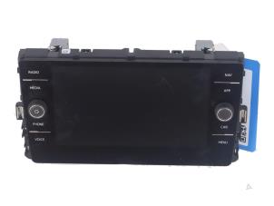 Gebruikte Display Multi Media regelunit Volkswagen T-Cross Prijs € 335,00 Inclusief btw aangeboden door Autorecycling Kempers