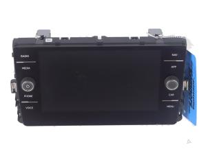 Gebruikte Display Multi Media regelunit Volkswagen T-Cross Prijs € 335,00 Inclusief btw aangeboden door Autorecycling Kempers
