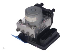Gebruikte Brake control power module Mercedes E-Klasse Prijs € 180,00 Inclusief btw aangeboden door Autorecycling Kempers