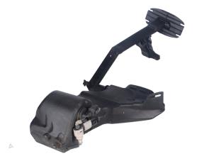 Gebruikte Expansievat Mercedes C-Klasse Prijs € 68,00 Inclusief btw aangeboden door Autorecycling Kempers