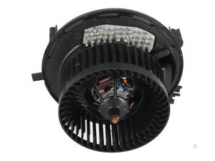 Gebruikte Element Kachelverwarming Volkswagen T-Roc Prijs € 50,00 Inclusief btw aangeboden door Autorecycling Kempers