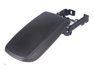 Gebruikte Armleuning BMW X3 Prijs € 100,00 Inclusief btw aangeboden door Autorecycling Kempers