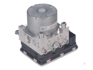 Gebruikte Brake control power module Mitsubishi Eclipse Prijs € 250,00 Inclusief btw aangeboden door Autorecycling Kempers